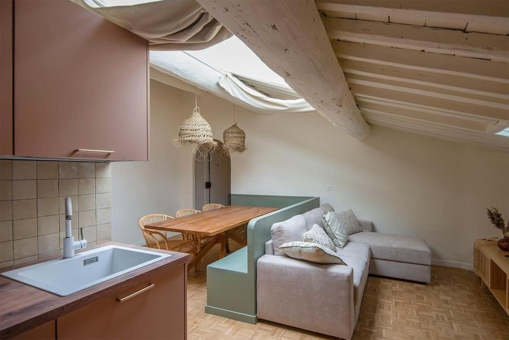 Cozy Love Nest Near The Old Port Marseille Rum bild